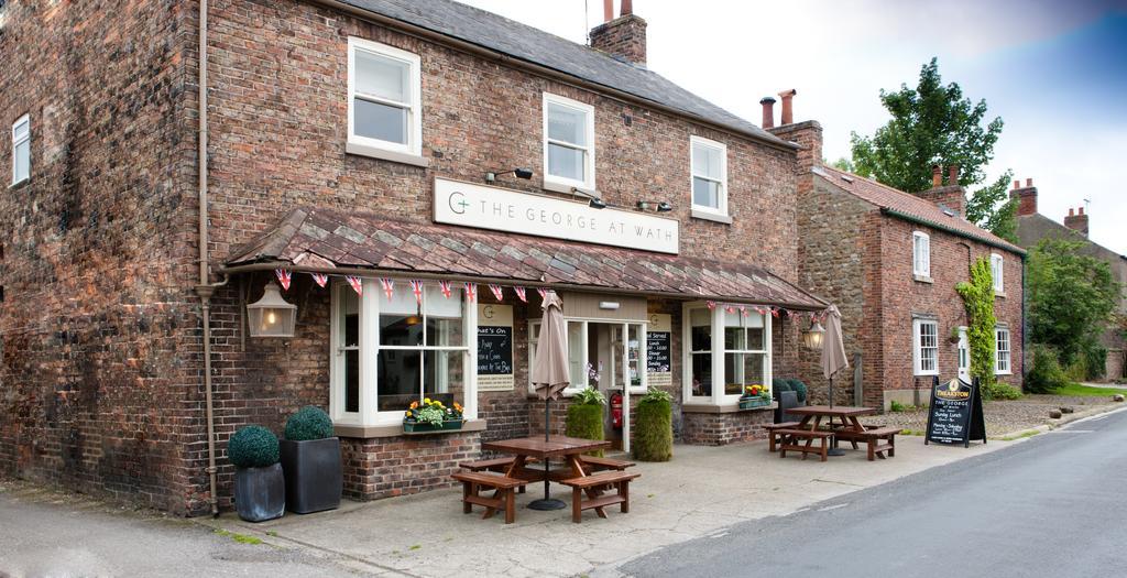 The George Country Inn, Wath Wath  Exteriör bild